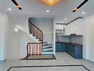 Siêu phẩm vĩnh quỳnh thanh trì hà nội, 52 m², 5 tầng mt 5 m, đường 2 ô tô tránh,  0383 522 ***.