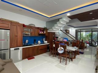 Bán nhà 3 tầng 150m2 cách biển trần phú nha trang 7 phút giá chỉ 6tỷ