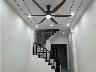 Cần bán nhà dân xây oto đỗ gần chiến thắng  la khê