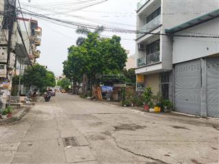 Lô đất đẹp phân lô ô tô tránh ngọc hồi, thanh trì, dt 50m2 mt 4m chào 15 tỷ