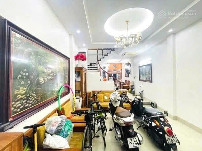 Bán nhà mễ trì thượng ngõ to gần ô tô 52m 10.8 tỷ (1tl91520)