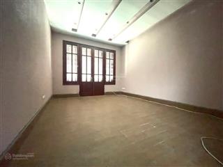 Nhà trung văn  ô tô  tiện ích đỉnh  131m  29.8 tỷ (1tl2530138)