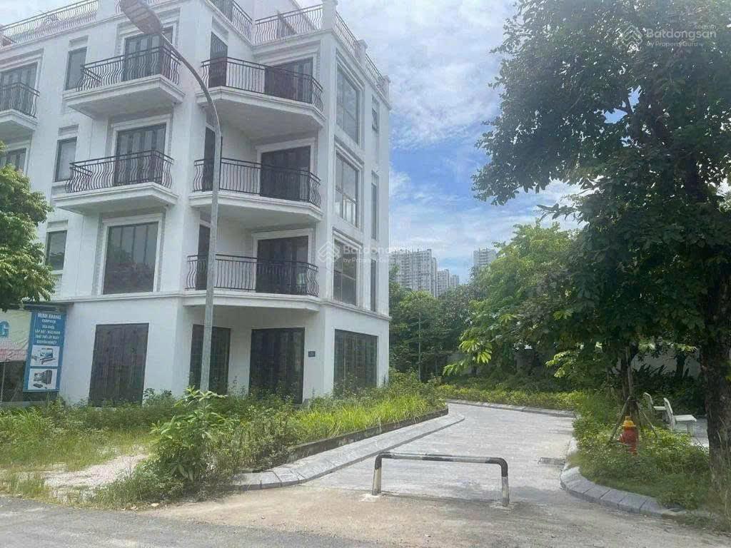 Đất vuông mặt phố an dương vương view sông 95m 27.9 tỷ (2th2030420)
