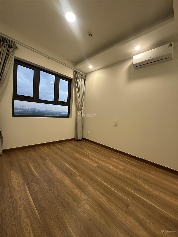 Bán căn 68m2 s1.16.02 nhà mới tặng 3ml xem nhà 24/7
