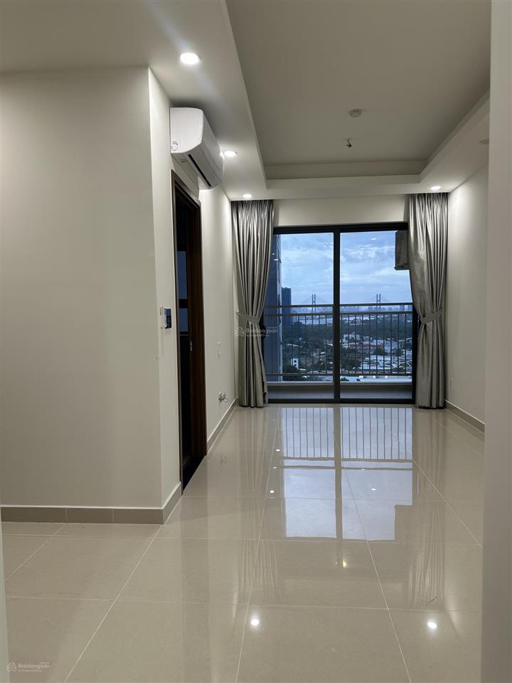 Bán căn hộ 68m saigon riverside complex, quận 7 nhà mới, có hợp đồng thuê 9,5tr/tháng