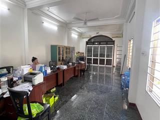 Chính chủ cần bán nhanh nhà 4 tầng mt núi thànhhải châu. vị trí vip.