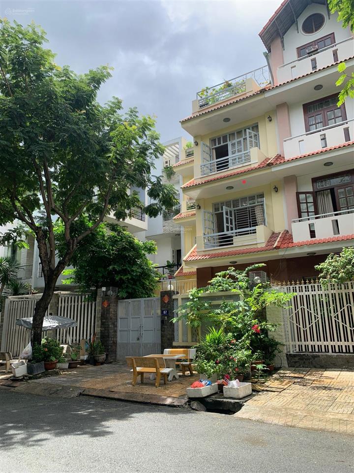 Hàng hiếm tây tứ trạch biệt thự 7x20 3 tầng ngay sát công viên khu dân cư an ninh
