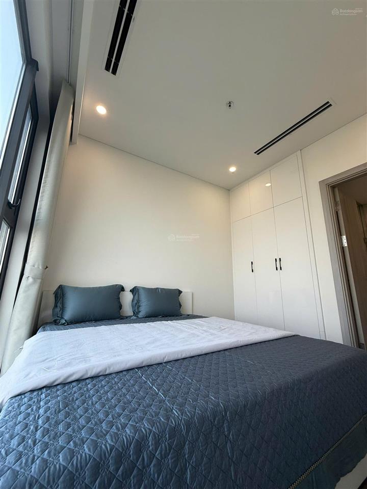 Gia đình tôi cần nhượng lại ch 2n2vs + 1 toà masteri tại tổ hợp vinhomes smart city  0974 046 ***