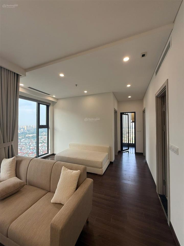 Gia đình tôi cần nhượng lại ch 2n2vs + 1 toà masteri tại tổ hợp vinhomes smart city  0974 046 ***