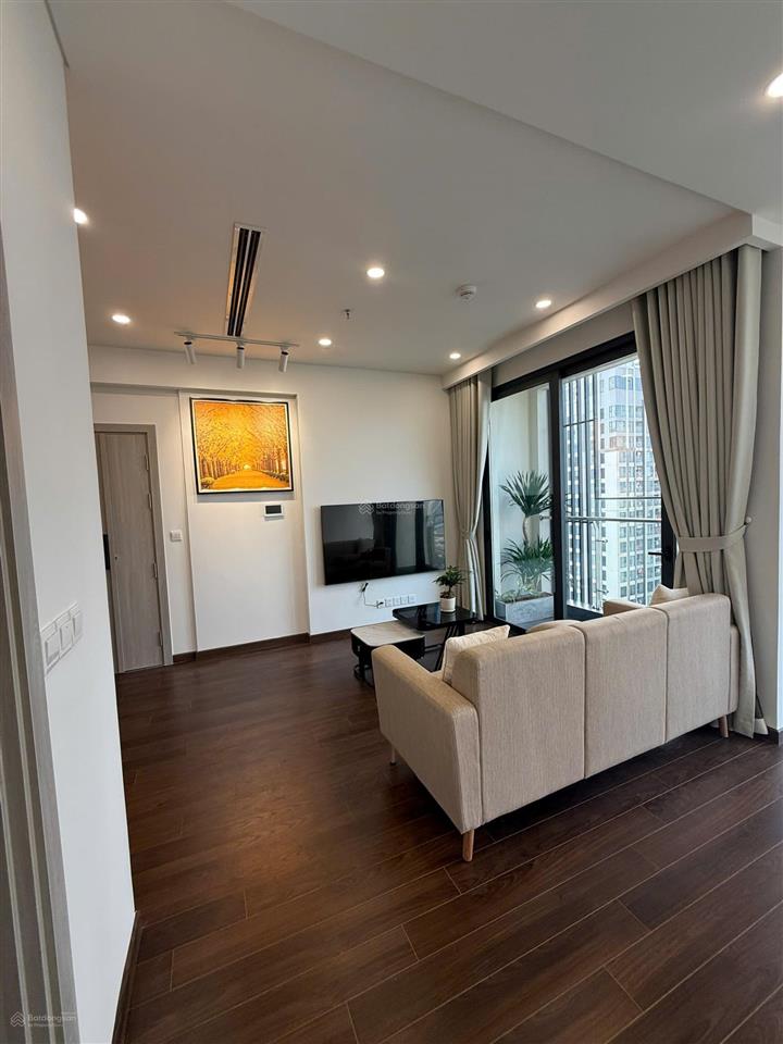 Gia đình tôi cần nhượng lại ch 2n2vs + 1 toà masteri tại tổ hợp vinhomes smart city  0974 046 ***