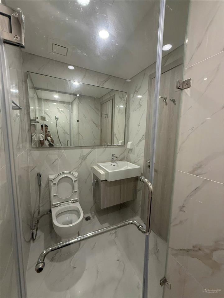 Gia đình tôi cần nhượng lại ch 2n2vs + 1 toà masteri tại tổ hợp vinhomes smart city  0974 046 ***