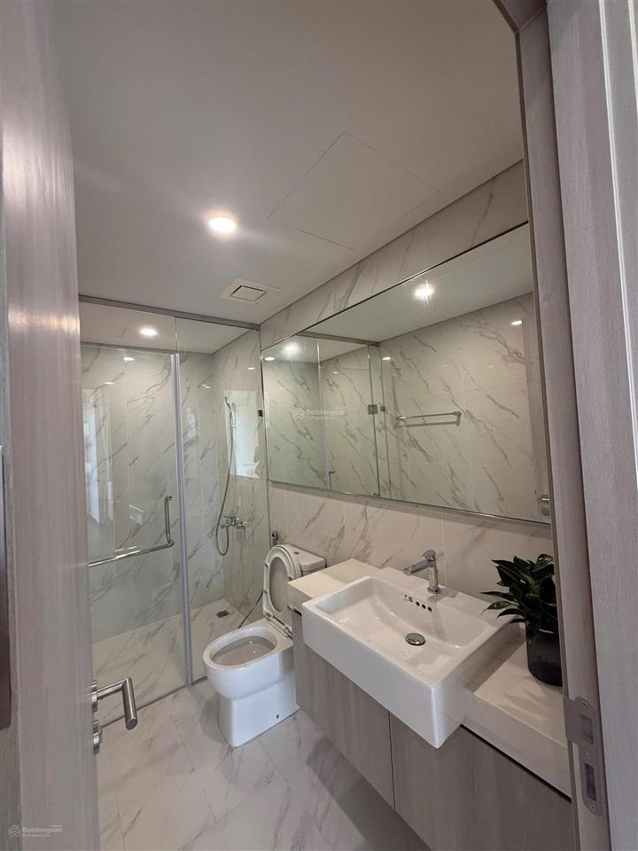 Gia đình tôi cần nhượng lại ch 2n2vs + 1 toà masteri tại tổ hợp vinhomes smart city  0974 046 ***