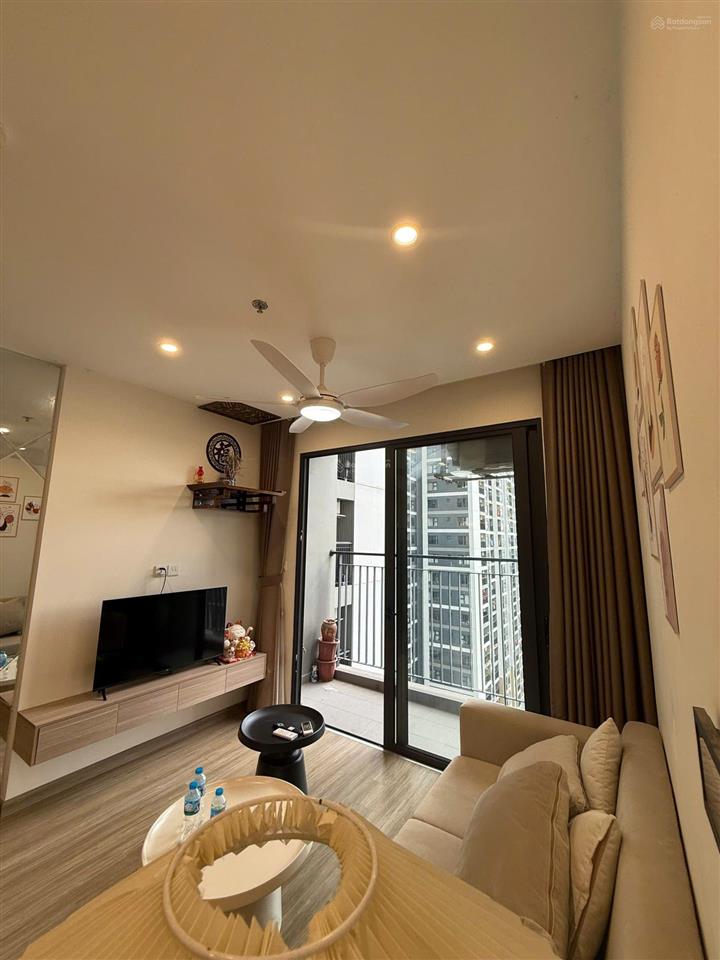 Siêu rẻ chính chủ gửi bán ch 1n+1  46.5m2, 3.2tỷ, phân khu (sa) dự án vinhomesmart city tây mỗa
