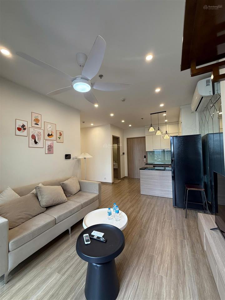 Siêu rẻ chính chủ gửi bán ch 1n+1  46.5m2, 3.2tỷ, phân khu (sa) dự án vinhomesmart city tây mỗa