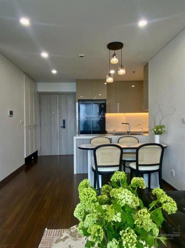 Chính chủ gửi bán căn hộ 3 ngủ 2 vệ sinh toà west a  0974 046 ***