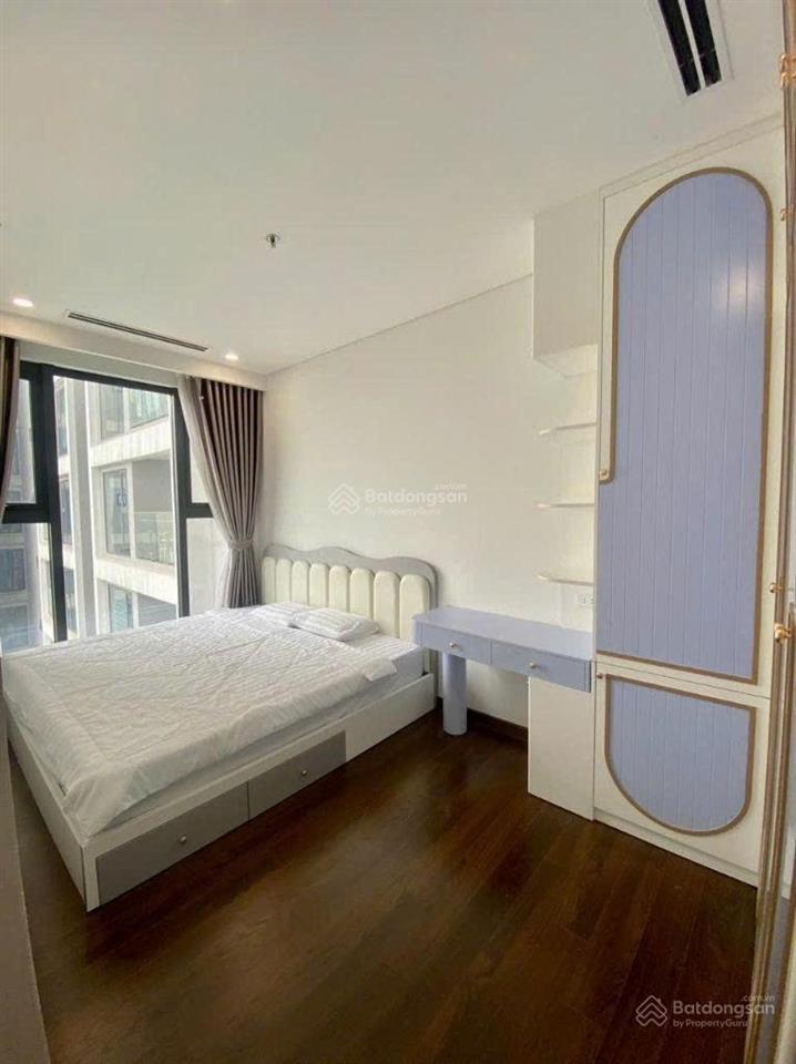 Chính chủ gửi bán căn hộ 3 ngủ 2 vệ sinh toà west a  0974 046 ***