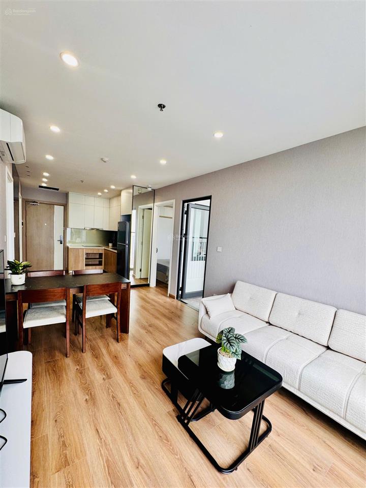 Cần bán căn hộ 2pn  2vs, 62m2 imperia toà i1, view hồ  tầng trung  view hồ