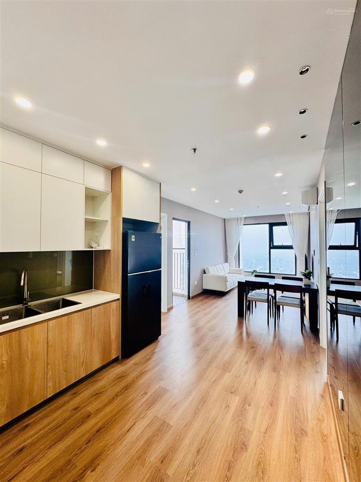 Cần bán căn hộ 2pn  2vs, 62m2 imperia toà i1, view hồ  tầng trung  view hồ