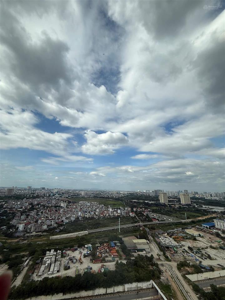Siêu rẻ chính chủ gửi bán ch 1n + 1  46.5m2, 3.2 tỷ, phân khu (s) dự án vinhomesmart city tây mỗ