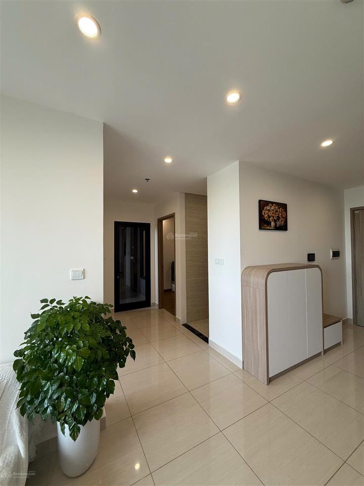 Siêu rẻ chính chủ gửi bán ch 1n + 1  46.5m2, 3.2 tỷ, phân khu (s) dự án vinhomesmart city tây mỗ