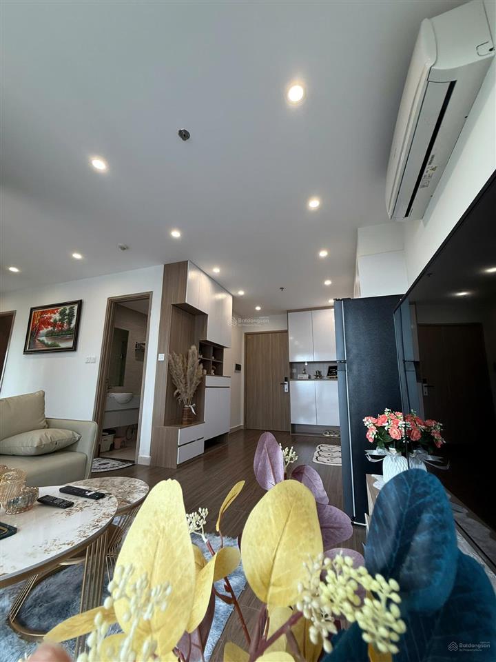 Hot chính chủ bán ch 2n + 1, 63.4m2, 4 tỷ tròn, vinhome smart city   0974 046 ***