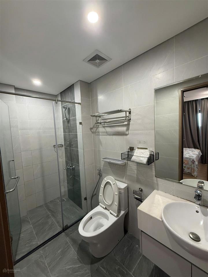 Hot chính chủ bán ch 2n + 1, 63.4m2, 4 tỷ tròn, vinhome smart city   0974 046 ***