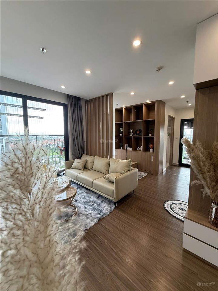 Hot chính chủ bán ch 2n + 1, 63.4m2, 4 tỷ tròn, vinhome smart city   0974 046 ***