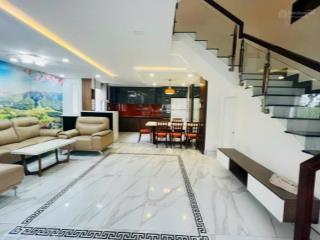 Cô 7 kẹt tiền bán lỗ nhà hẻm ôtô đường nguyễn đình chiểu quận 3, giá 2.8 tỷ.gần dinh độc lập,sổ đẹp