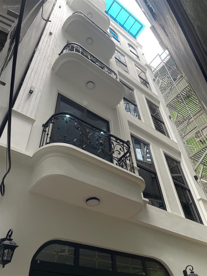 Anh việt cần bán gấp nhà cầu diễn 35m2 6 tầng. 10m ôtô tránh ở luôn giá 7. x tỷ có tl.