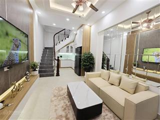Hoa hậu phú minh 32m2x5t ô tô , giá 5,88tỷ. nhà đẹp thơm mùi sơn