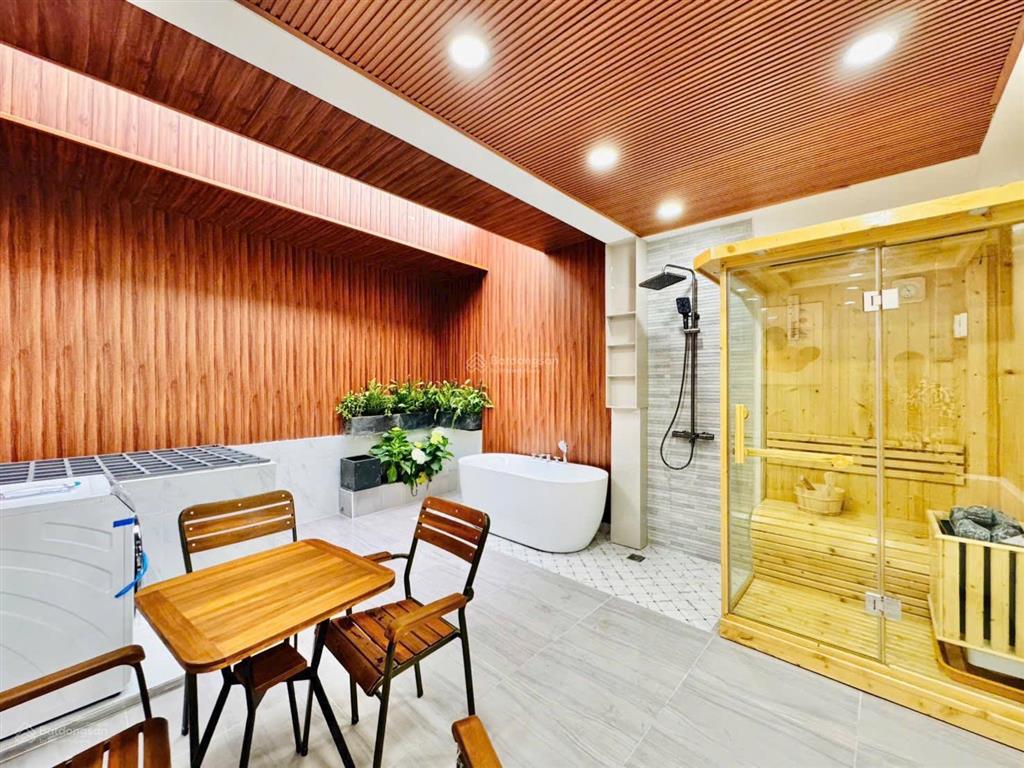 5tỷ200 | bàn cờ  nguyễn thiện thuật, q.3 | chính chủ giảm sâu 200 tr  cách mặt tiền 2 căn