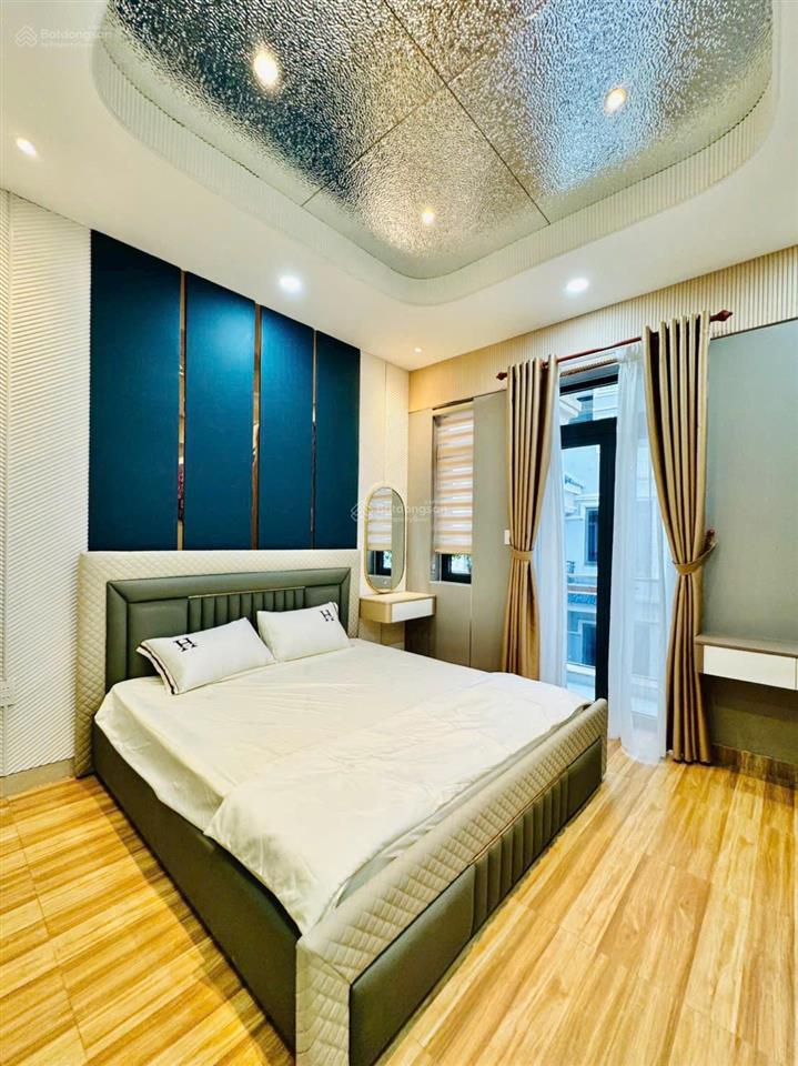 5tỷ200 | bàn cờ  nguyễn thiện thuật, q.3 | chính chủ giảm sâu 200 tr  cách mặt tiền 2 căn