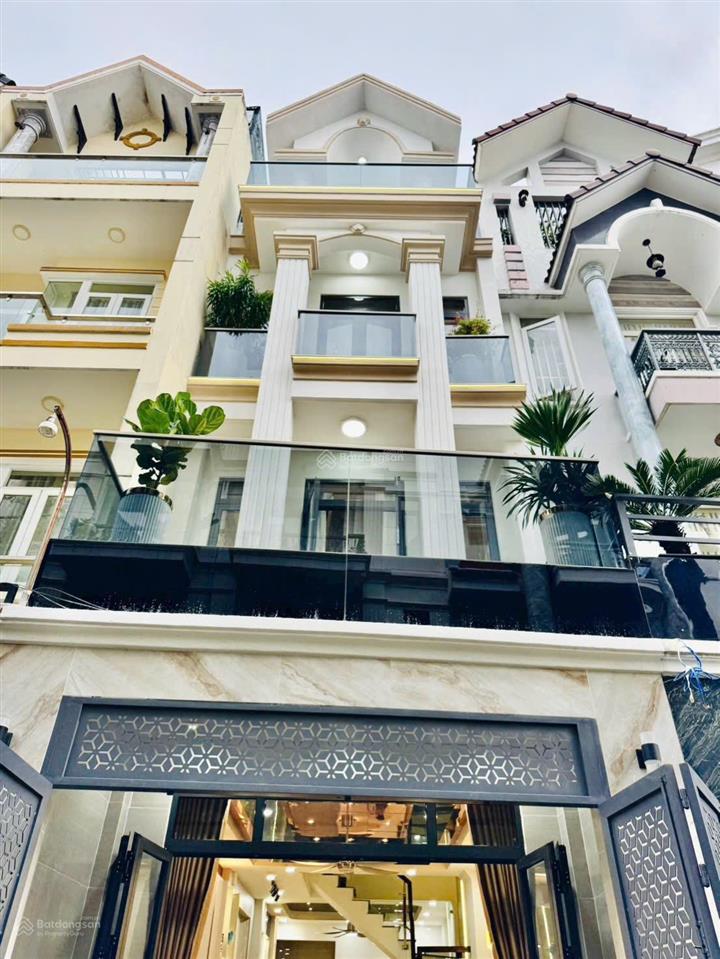 5tỷ200 | bàn cờ  nguyễn thiện thuật, q.3 | chính chủ giảm sâu 200 tr  cách mặt tiền 2 căn