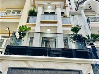 5tỷ200 | bàn cờ  nguyễn thiện thuật, q.3 | chính chủ giảm sâu 200 tr  cách mặt tiền 2 căn