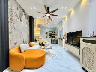 2tỷ800 bán gấp nhà quận 8  đường phạm thế hiển | cho thuê 15 triệu | hẻm 7m | dt 54m2 | nhà đẹp