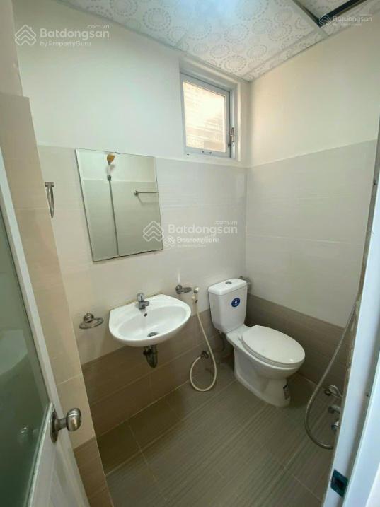 Cần bán gấp chung cư hoàng quân nha trang 2pn giá chỉ 1,95 tỷ cách biển 800m