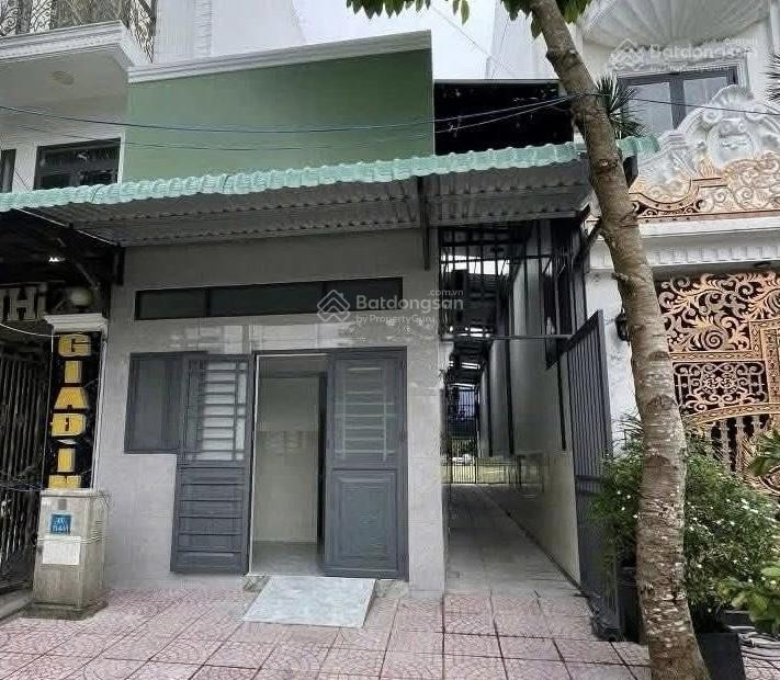 Bán gấp dãy trọ 9 phòng 1 kiot cách chợ bình chánh 10ph kcn cầu tràm giá 1tỷ150 thu nhập 25tr/tháng