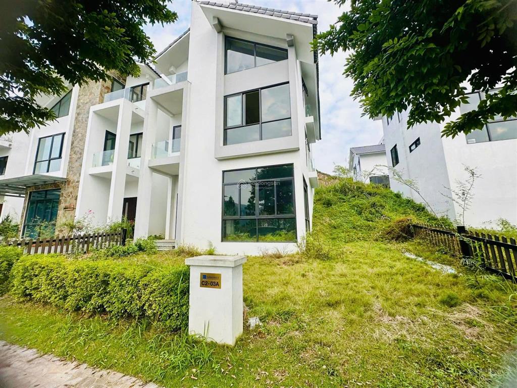 Bán căn biệt thự khu c xanh villas diện tích 247m2 3 tầng nổi + 1 tầng hầm | đơn giá chỉ 7xtr/m2