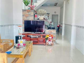 Bán nhà 2 tầng  oto vào nhà, đường 185, phước long b, quận 9( ngay chợ 339)  4x20 vuông vức  6.4