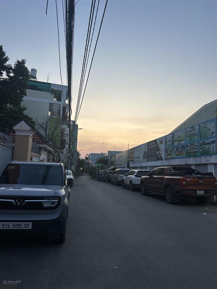 Bán nhà khu phân lô hẻm 6m thông, đình phong phú, quận 9  4x13 sẵn nhà c4 đẹp  chỉ 5.3 tỷ tl