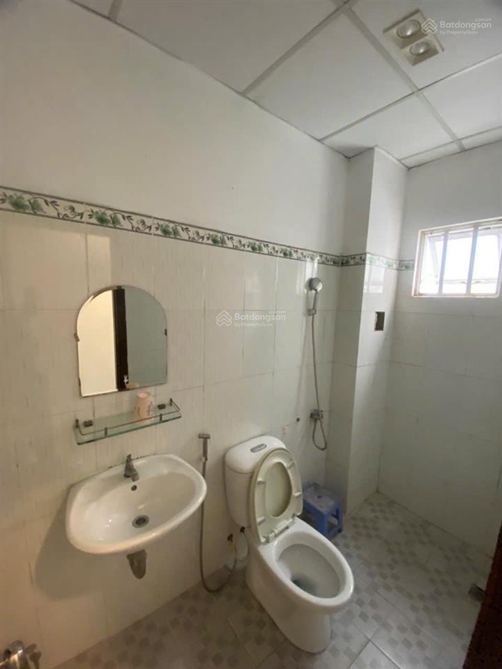 Cho thuê nhà nguyên căn lò lu, long trường, q.9  80m2 hẻm 6m  2pn đủ công năng oto vào nhà  6tr