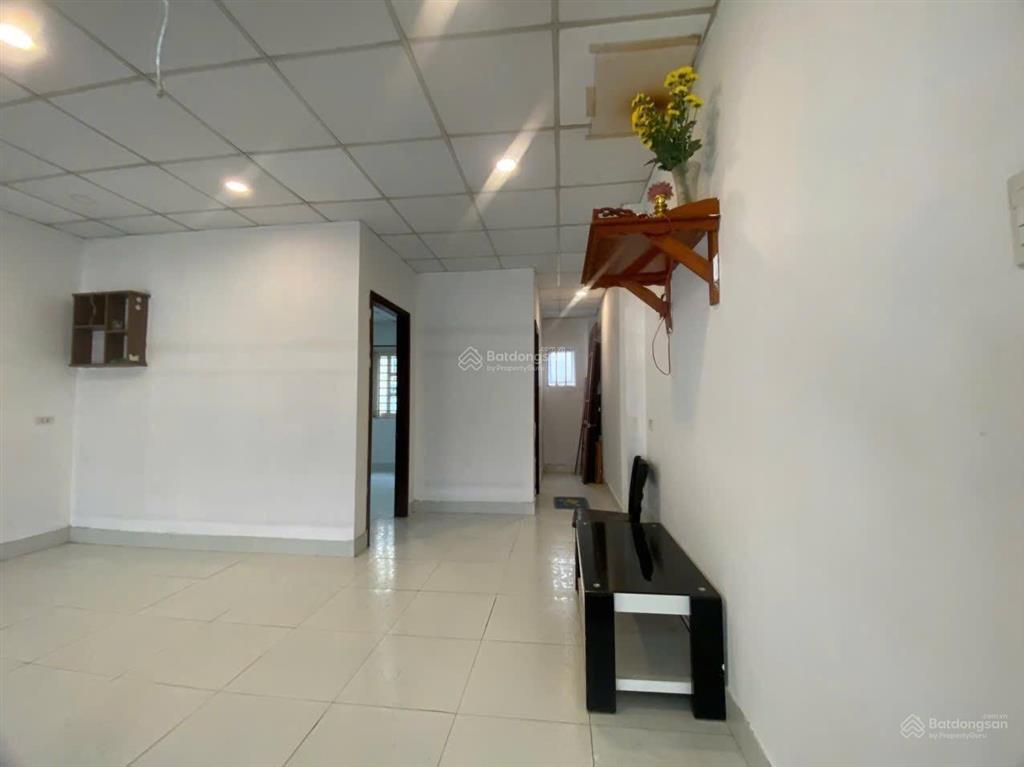 Cho thuê nhà nguyên căn lò lu, long trường, q.9  80m2 hẻm 6m  2pn đủ công năng oto vào nhà  6tr