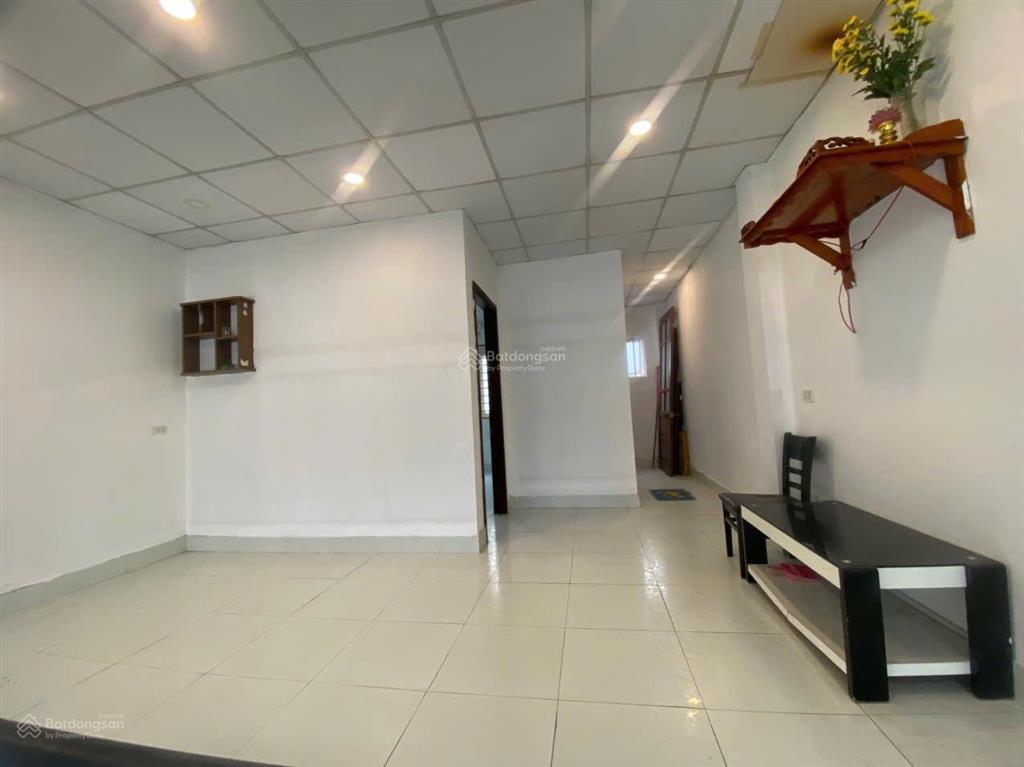 Cho thuê nhà nguyên căn lò lu, long trường, q.9  80m2 hẻm 6m  2pn đủ công năng oto vào nhà  6tr