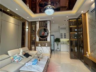 Bán nhà yên hòa, nhà 5 tầng mới đẹp kính coong. diện tích 30m2. giá bán 7,98 tỷ