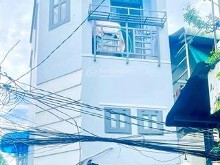 Nhà 3 tầng, lô góc 2 mặt tiền giáp phạm văn đồng, sổ đẹp hoàn công đầy đủ, khu dân cư hiện hữu