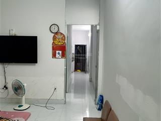 Bán nhà c4, 2 mặt hẻm xe hơi sát vành đai 2, 200m ra mặt tiền đường linh đông, nhà còn mới ở ngay.
