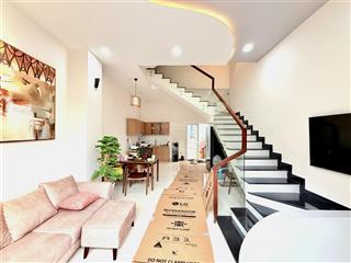 Nhà 4 tầng, hẻm xe hơi, sát mặt tiền linh đông, 300m ra phạm văn đồng