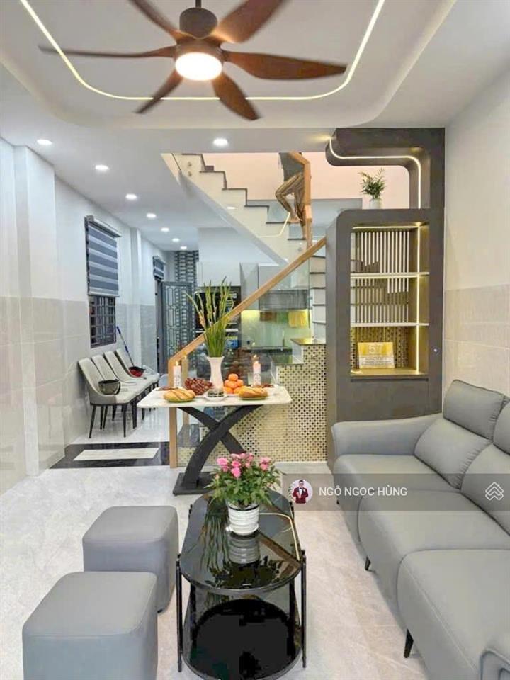 Nhà mặt tiền đs chợ tân quy quận 7 giá bán 6.9 tỷ còn thương lượng dt 3.8x19m