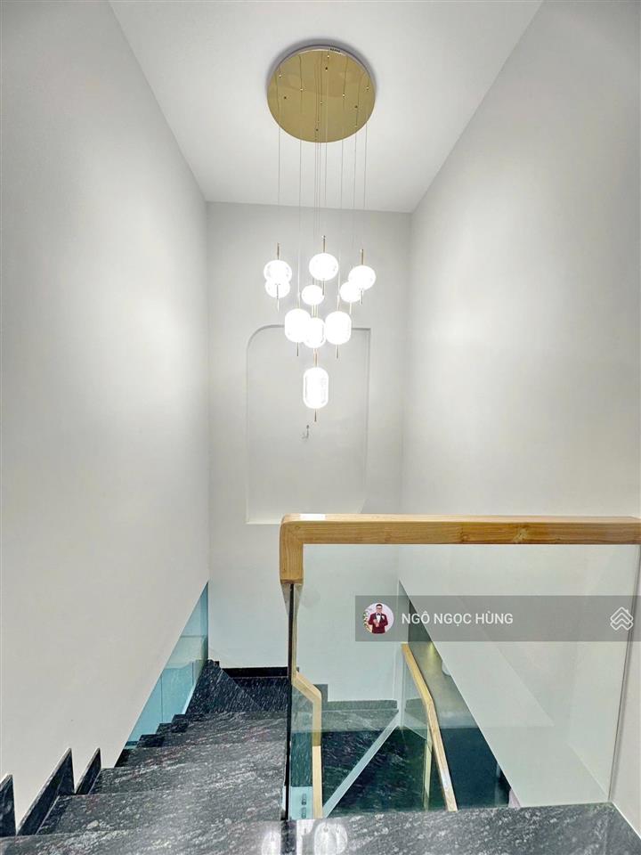 Nhà mặt tiền đs chợ tân quy quận 7 giá bán 6.9 tỷ còn thương lượng dt 3.8x19m