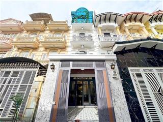 Nhà đẹp hxh lý phục man quận 7, giá bán 9,1 tỷ (còn trao đổi)